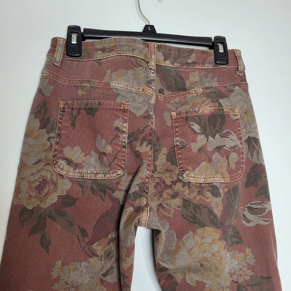 Host Pick 🥳 Pilcro Rose Print Denim Jeans - Picture 12 of 14